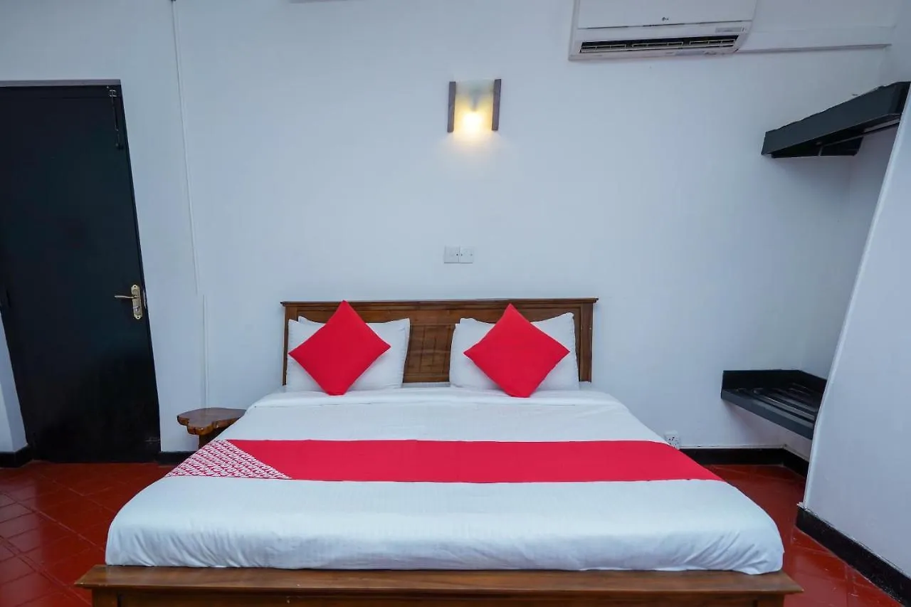 Oyo 452 Gem In Blue Hotel Kandy 3*,  Sri Lanka