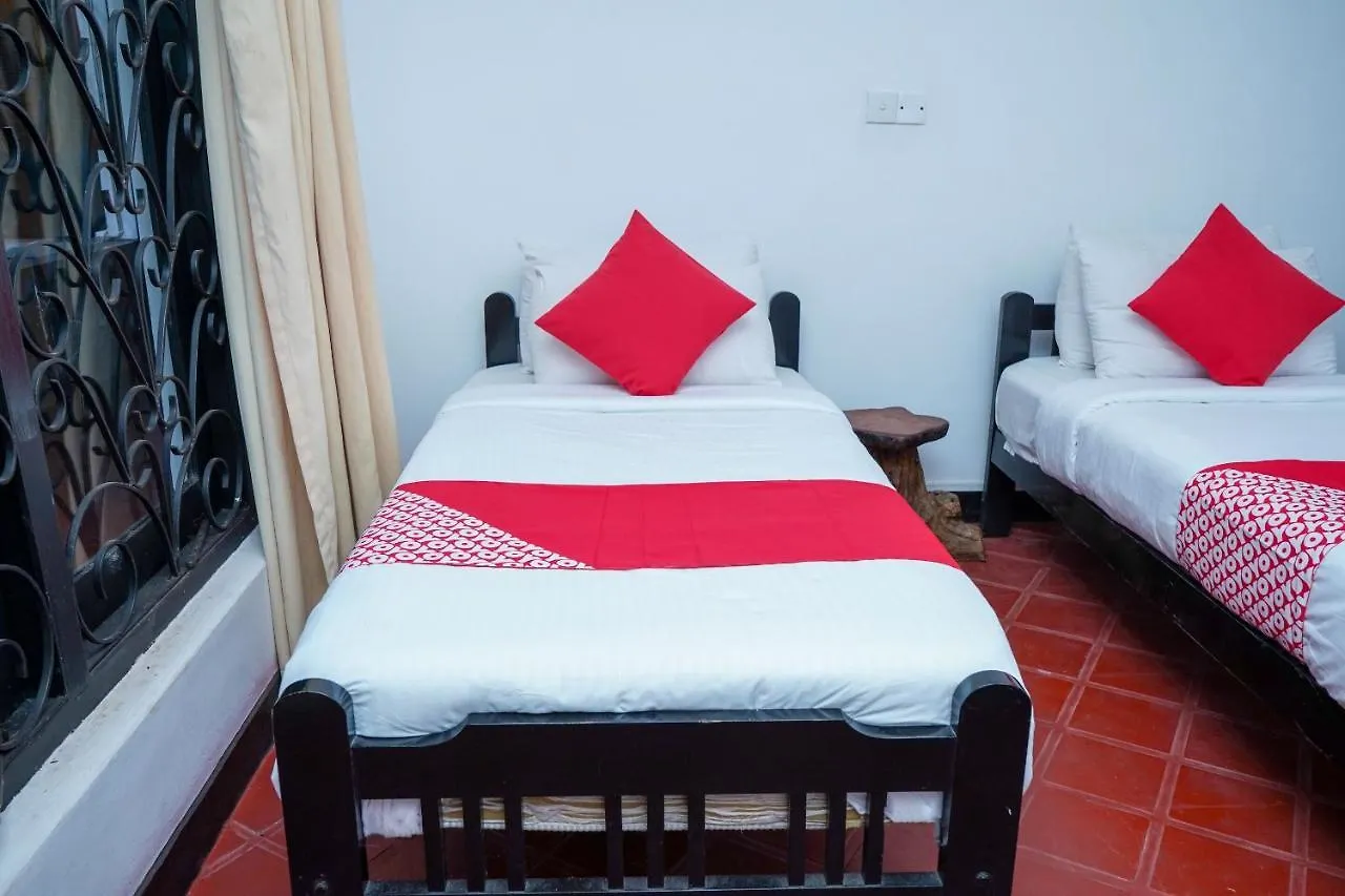 Oyo 452 Gem In Blue Hotel Kandy