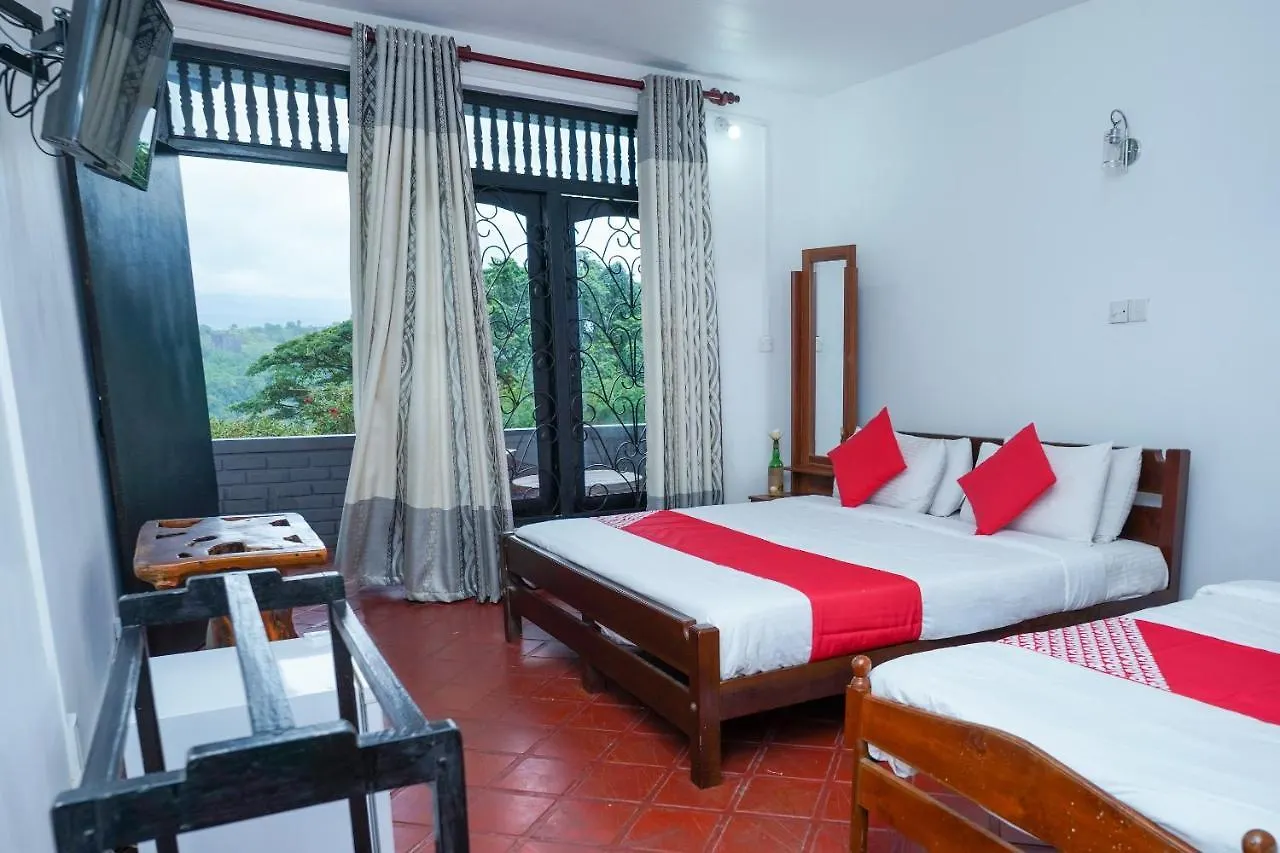 Hotel Oyo 452 Gem In Blue Kandy