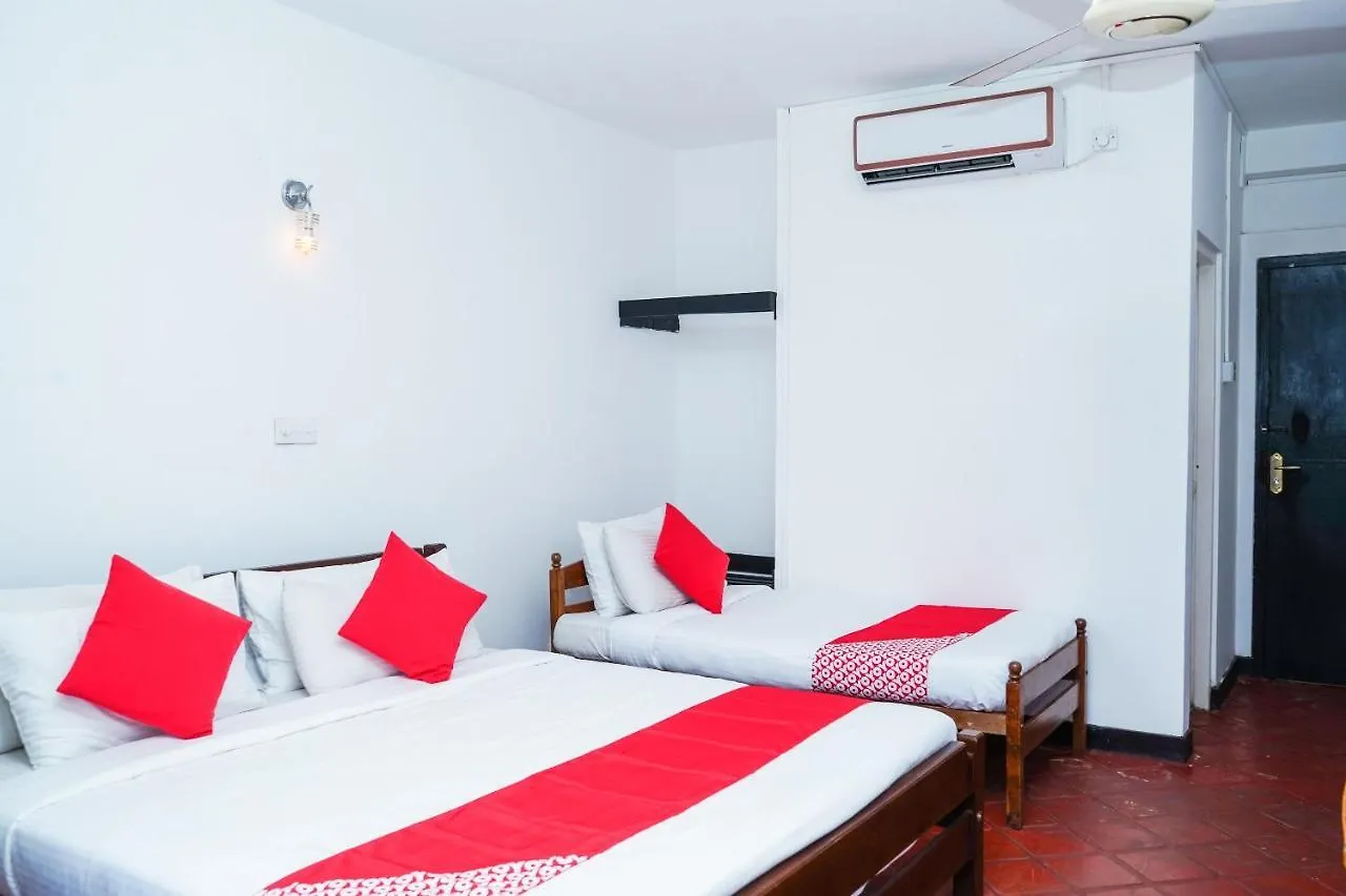 Hotel Oyo 452 Gem In Blue Kandy Šrí Lanka